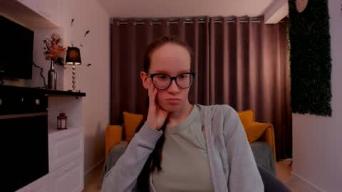 Sara online show from 03-02-25, 10:16