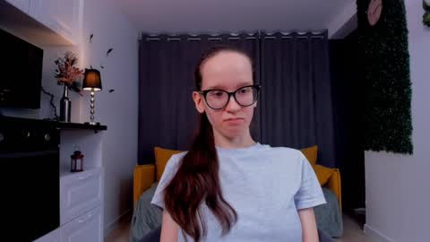 Sara online show from 03-04-25, 01:45