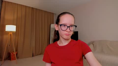 Sara online show from 10-03-25, 04:15