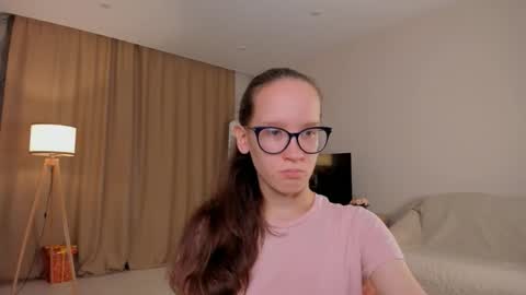 Sara online show from 10-05-25, 04:05