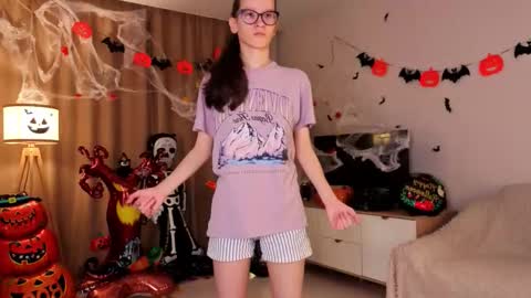 Sara online show from 11-02-25, 04:09