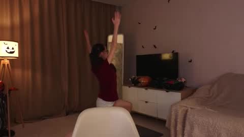 Sara online show from 11-15-25, 04:14