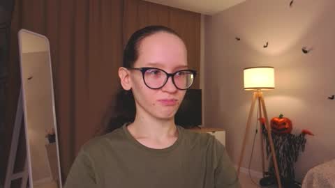 Sara online show from 12-05-25, 04:14