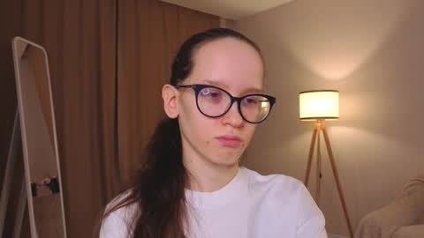 Sara online show from 02-17-26, 04:13