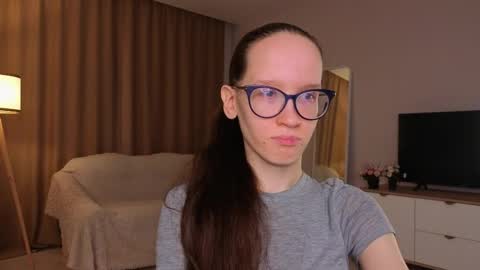 Sara online show from 04-09-26, 04:12