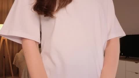 Sara online show from 04-23-26, 04:09