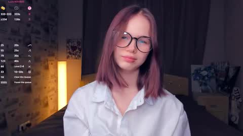 Cozy Lynns room online show from 01-11-26, 10:53