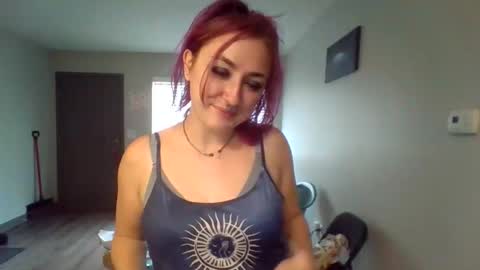 Snapshot of lynnkitten69000 chatting on 04-13-26, 04:45 Lynn online show from 04-13-26, 04:45