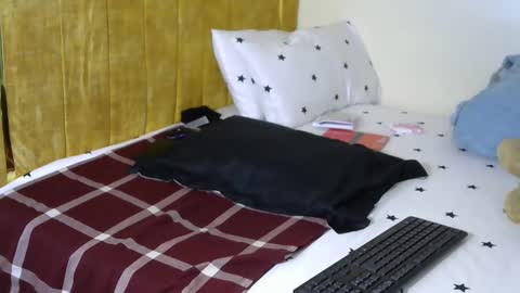 Lyra online show from 09-16-25, 09:21