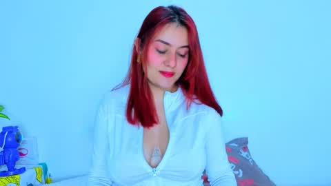 Snapshot of lyracarter chatting on 05-31-26, 11:06 Lyra Carter online show from 05-31-26, 11:06