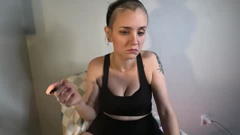 Lyra Greene online show from 01-06-26, 08:29