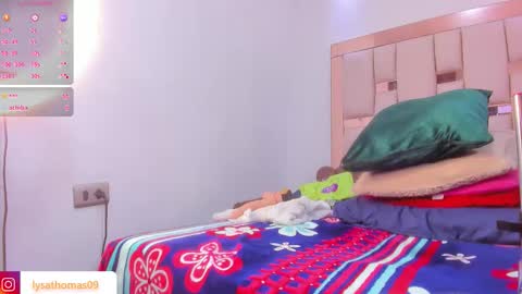 lysa_thomas9 online show from 02-03-26, 06:40