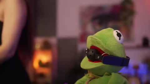 M1A  Dddy online show from 10-18-25, 08:53