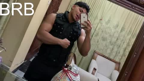 Snapshot of m1chaelx_ chatting on 05-24-26, 02:33 MICHAEL online show from 05-24-26, 02:33