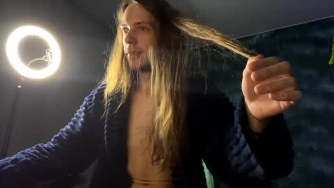 Snapshot of m1shq chatting on 12-07-24, 05:15 m1shq online show from 12-07-24, 05:15