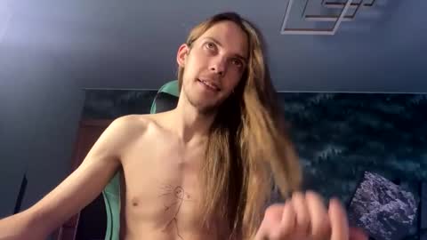 Snapshot of m1shq chatting on 12-07-24, 12:02 m1shq online show from 12-07-24, 12:02