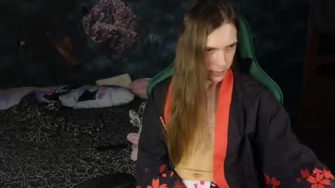 Snapshot of m1shq chatting on 03-08-25, 11:07 m1shq online show from 03-08-25, 11:07