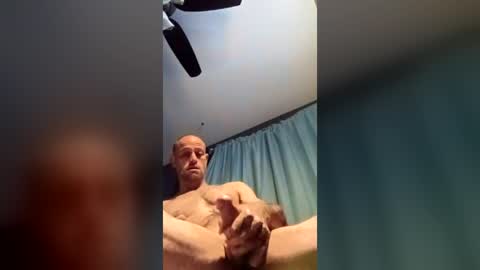 Snapshot of m44015138 chatting on 07-21-26, 12:29 m44015138 online show from 07-21-26, 12:29