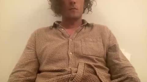 Snapshot of m9734 chatting on 05-25-26, 11:38 m9734 online show from 05-25-26, 11:38
