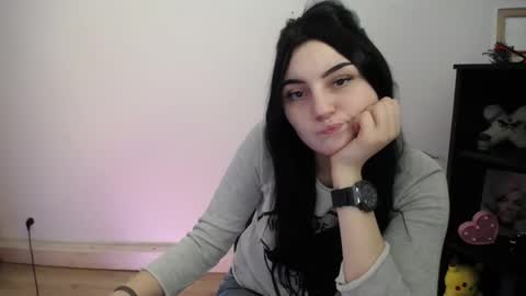 m_i_k_i_ online show from 02-14-26, 12:24