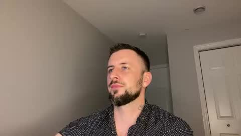 Snapshot of m_stephen chatting on 06-25-26, 05:12 m_stephen online show from 06-25-26, 05:12
