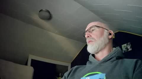 Snapshot of mac8181 chatting on 12-25-24, 11:22 mac8181 online show from 12-25-24, 11:22