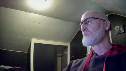 mac8181 online show from 11-09-25, 07:34