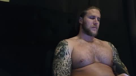 Snapshot of mac_drew chatting on 12-29-24, 11:39 mac_drew online show from 12-29-24, 11:39