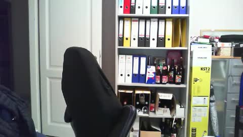 macfly67 online show from 11-12-25, 06:30