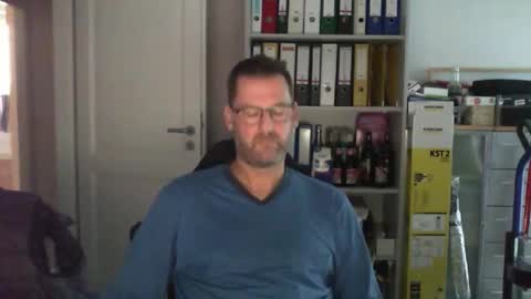 macfly67 online show from 11-15-25, 07:16