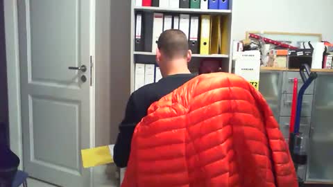 macfly67 online show from 01-06-26, 06:33