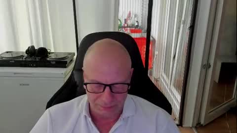 Andy online show from 07-21-26, 06:32