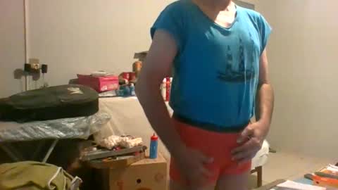 Snapshot of machoalex chatting on 05-24-26, 06:40 MACHOLIVRE online show from 05-24-26, 06:40