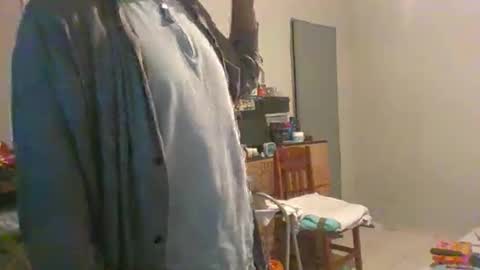 Snapshot of machoalex chatting on 06-03-26, 08:06 MACHOLIVRE online show from 06-03-26, 08:06