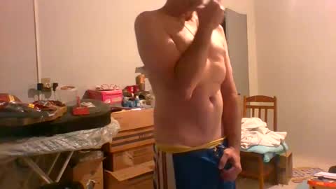 Snapshot of machoalex chatting on 06-08-26, 05:08 MACHOLIVRE online show from 06-08-26, 05:08
