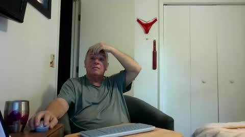 Snapshot of mackdocc001 chatting on 04-22-26, 01:45 mackdocc001 online show from 04-22-26, 01:45
