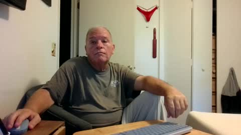 mackdocc001 online show from 06-30-26, 11:55