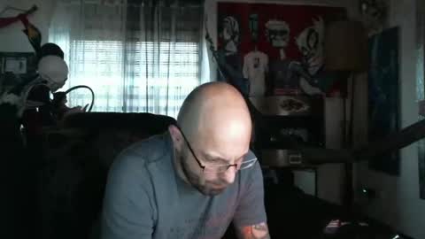 Manuel online show from 12-23-24, 03:23