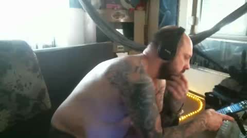 Manuel online show from 02-27-25, 04:21