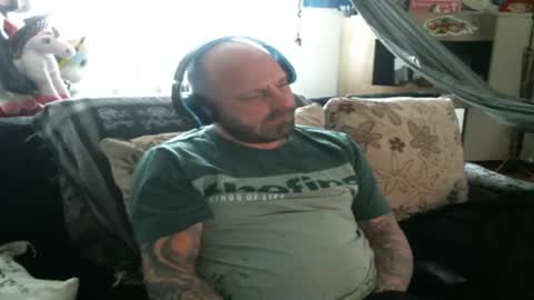 Manuel online show from 03-11-25, 07:48