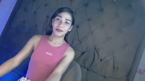 Snapshot of madalina1992 chatting on 01-18-25, 05:41 madalina1992 online show from 01-18-25, 05:41