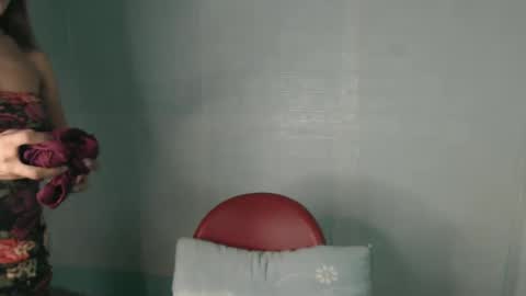 Snapshot of madalina1992 chatting on 02-04-25, 10:13 madalina1992 online show from 02-04-25, 10:13