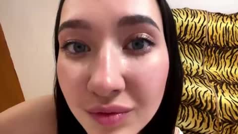 Snapshot of madalyneaks chatting on 04-17-26, 03:09 Lilo online show from 04-17-26, 03:09