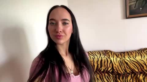 Snapshot of madalyneaks chatting on 04-30-26, 06:09 Lilo online show from 04-30-26, 06:09