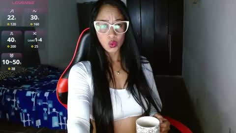 Snapshot of madam_klauss chatting on 07-30-26, 08:24 EMILY online show from 07-30-26, 08:24