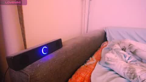 Snapshot of madamesquirttatti chatting on 12-16-25, 07:08 MadameSquirtTatti online show from 12-16-25, 07:08