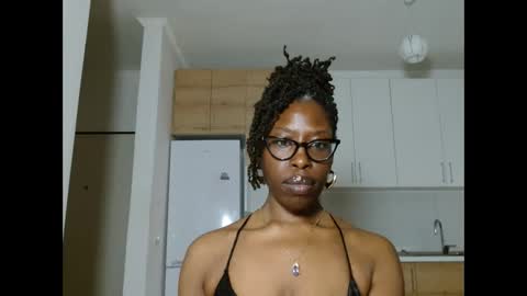 Snapshot of madamindigo chatting on 02-23-26, 04:32 YourMadamIndigo online show from 02-23-26, 04:32
