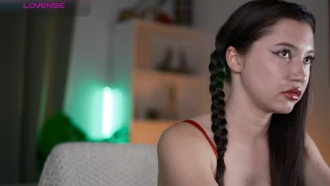 Snapshot of maddi_s_here chatting on 05-15-26, 02:18 Maddi online show from 05-15-26, 02:18