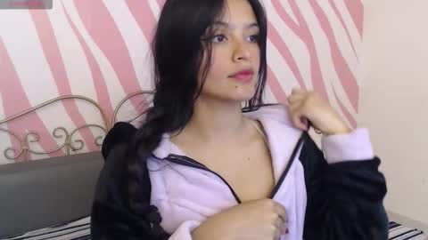 Maddie Cute online show from 10-14-25, 08:42