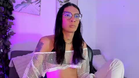 Snapshot of maddie_ray_ chatting on 06-09-26, 03:07 Maddie Ray online show from 06-09-26, 03:07